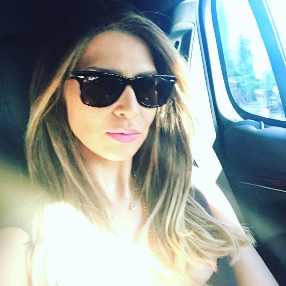 Meet your Posher, Dee